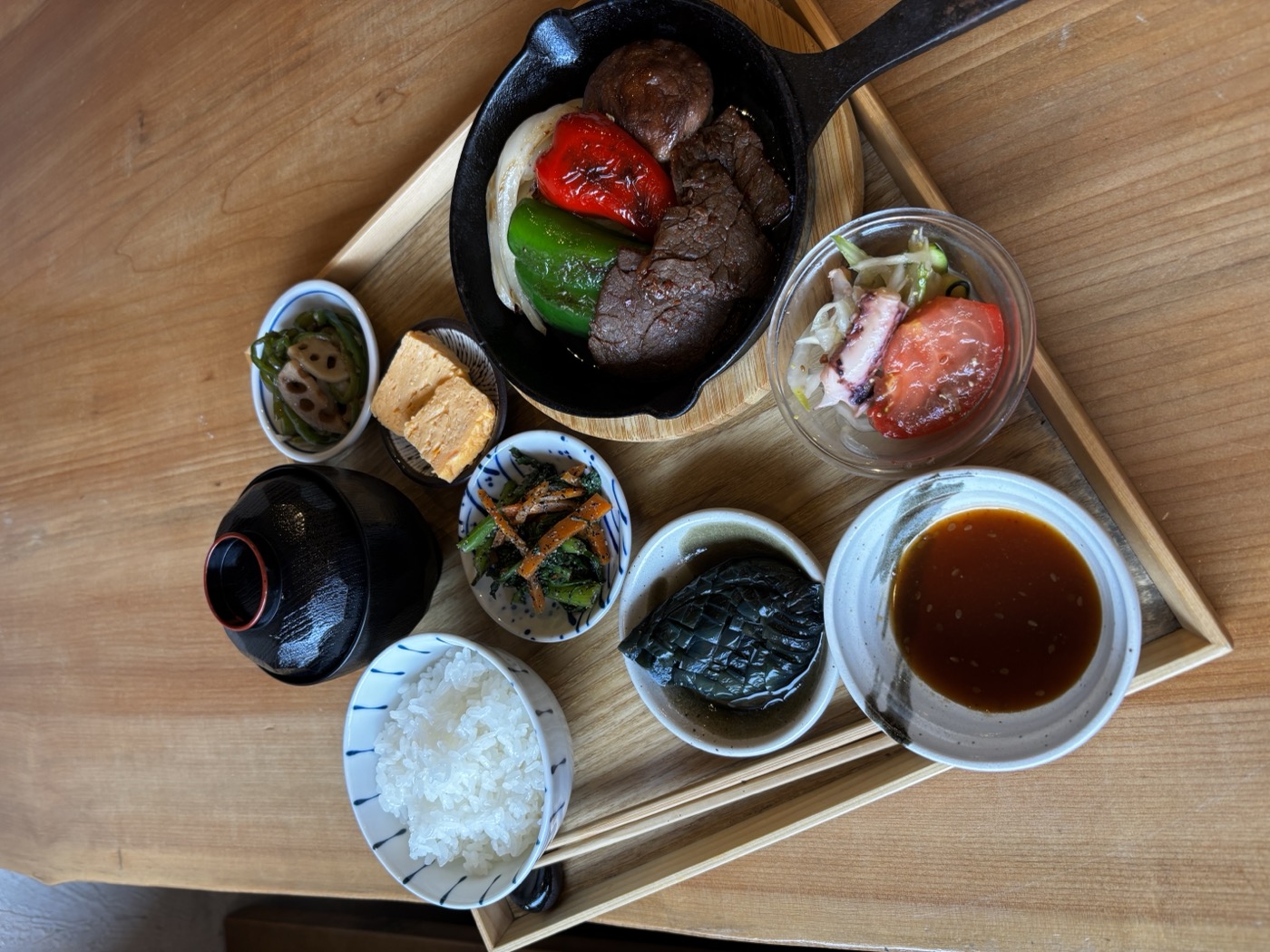 Roe's Kitchenの夜定食